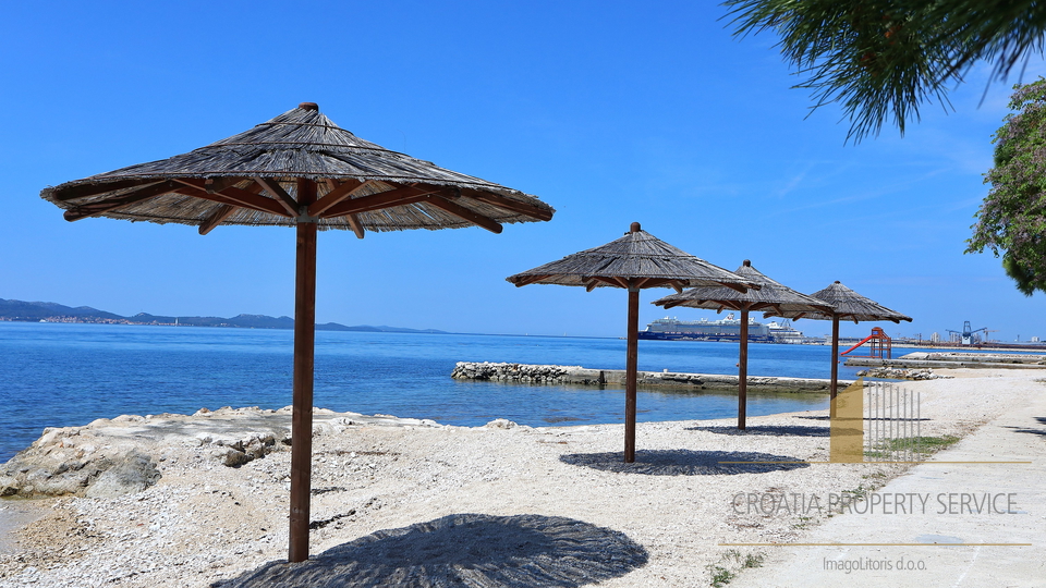 Apartmajska vila prva vrsta do plaže!