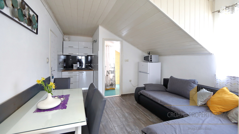 Apartmajska vila prva vrsta do plaže!