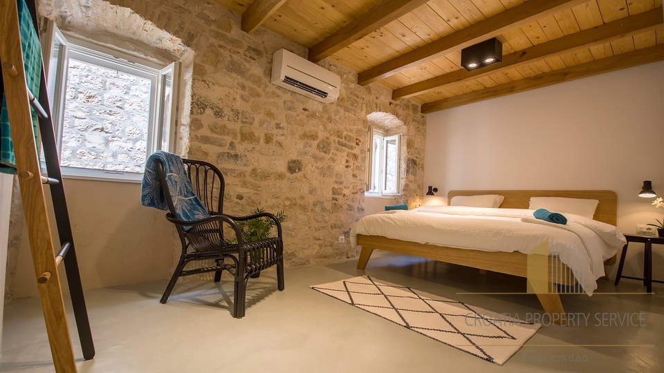 Luxuriös renoviertes Steinhaus mit Terrasse - Trogir!