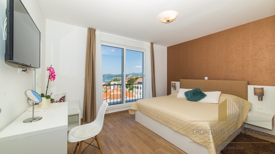 Luxury villa with a panoramic view of the sea on the island of Čiovo!