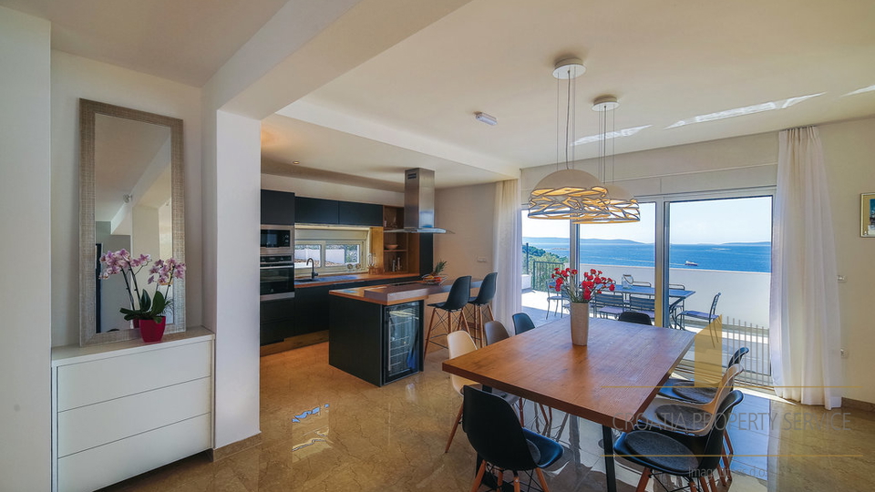 Luxury villa with a panoramic view of the sea on the island of Čiovo!