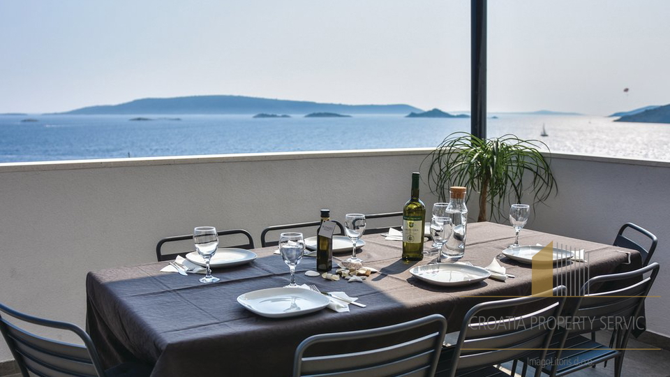 Luxury villa with a panoramic view of the sea on the island of Čiovo!