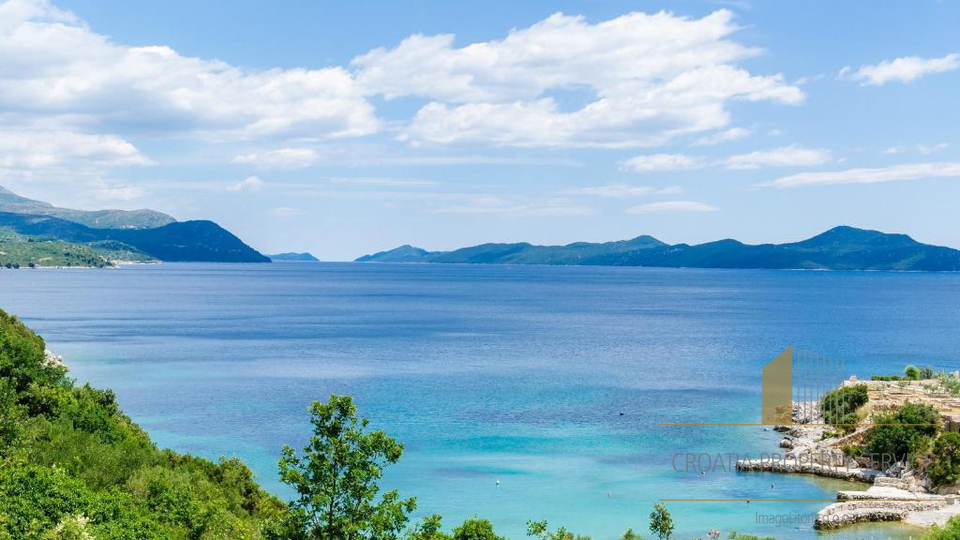 Villa di lusso con piscina, a 80 metri dal mare – tra Dubrovnik e Pelješac!