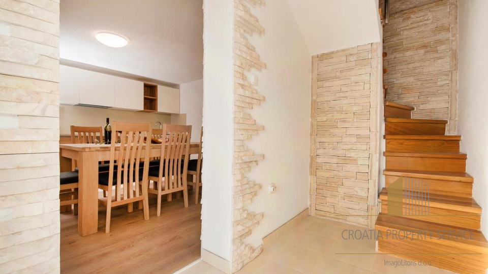 Eine einzigartige Luxusimmobilie auf einem Grundstück von 10.000 m2 in Milna auf der Insel Brač!