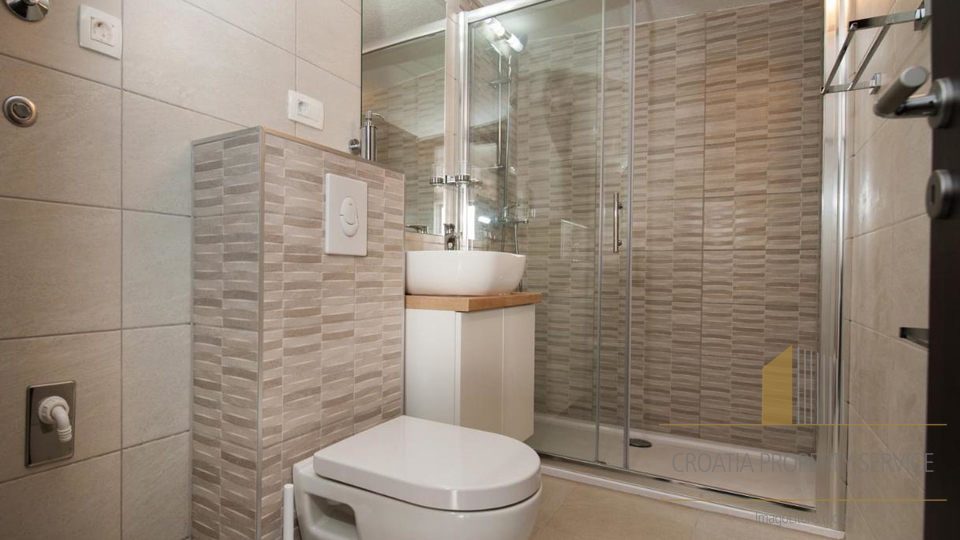 Eine einzigartige Luxusimmobilie auf einem Grundstück von 10.000 m2 in Milna auf der Insel Brač!