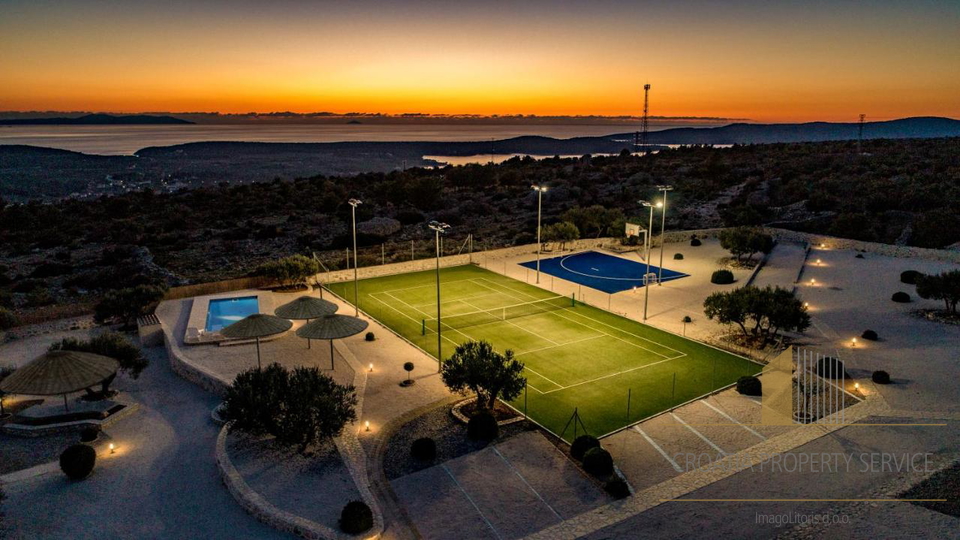 Eine einzigartige Luxusimmobilie auf einem Grundstück von 10.000 m2 in Milna auf der Insel Brač!