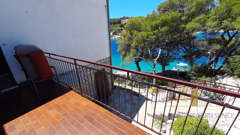 Апартманска кућа први ред до мора – Рањањ!