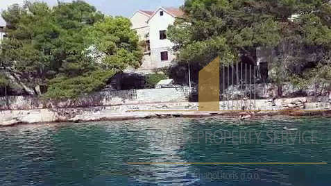 Апартманска кућа први ред до мора – Рањањ!