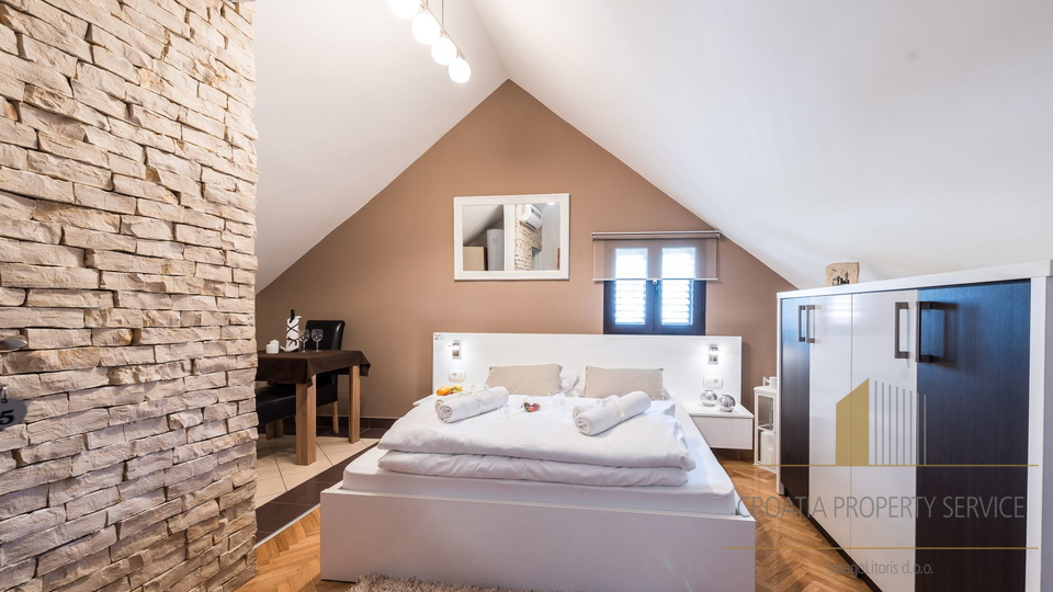 Apart-hotel sa 6 apartmana u povijesnoj jezgri Zadra!