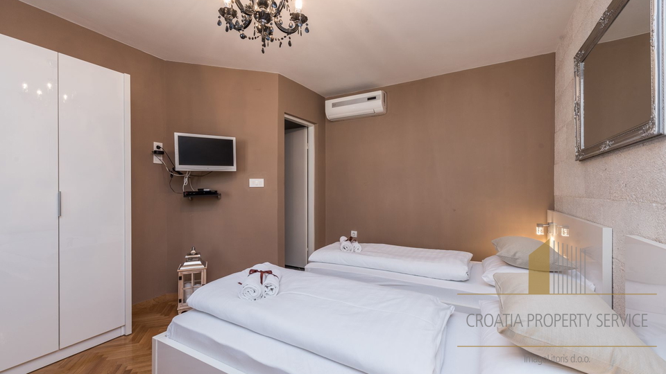 Apart-hotel sa 6 apartmana u povijesnoj jezgri Zadra!