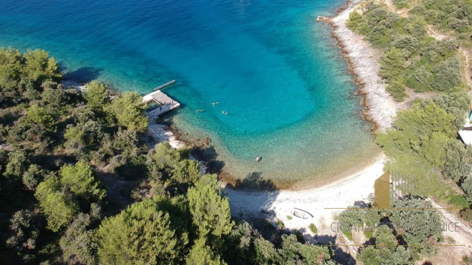 Terreno agricolo esclusivo di 300.000 m² sull'isola di Žut, Kornati!