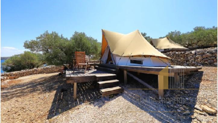 Terreno agricolo esclusivo di 300.000 m² sull'isola di Žut, Kornati!