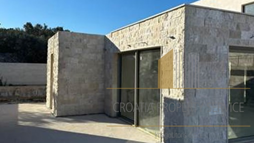 Casa, 230 m2, Vendita, Supetar