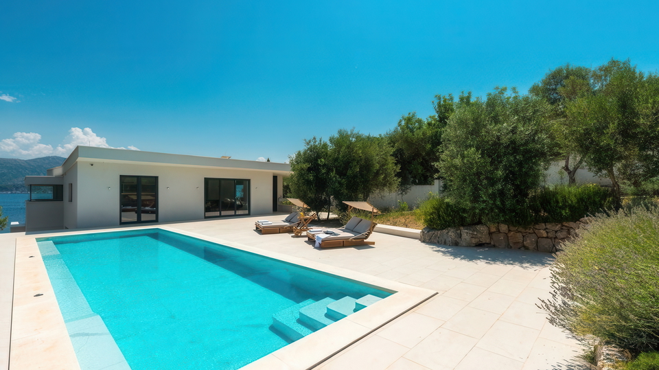 New modern villa first row by the sea near Dubrovnik&excl;