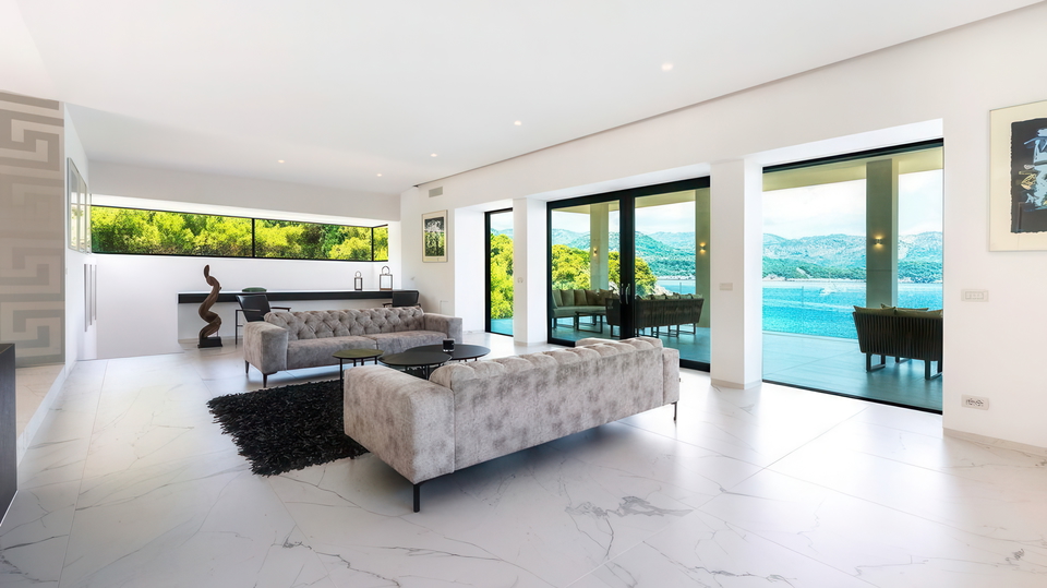 New modern villa first row by the sea near Dubrovnik&excl;