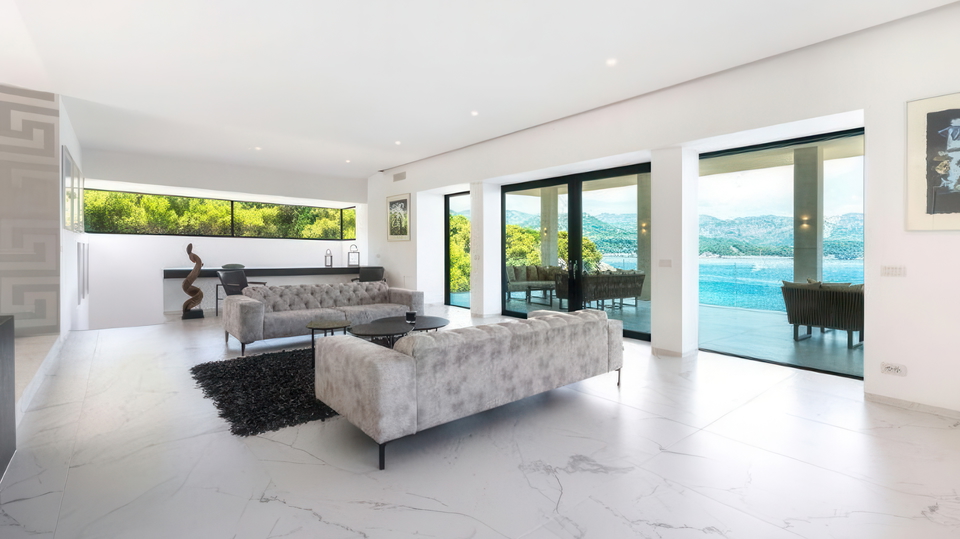 New modern villa first row by the sea near Dubrovnik&excl;