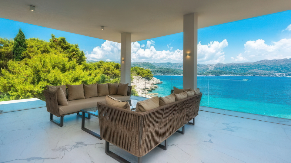 New modern villa first row by the sea near Dubrovnik&excl;