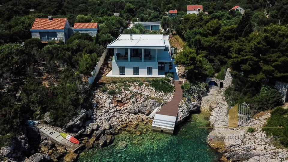 Nuova villa moderna in prima fila sul mare vicino a Dubrovnik!