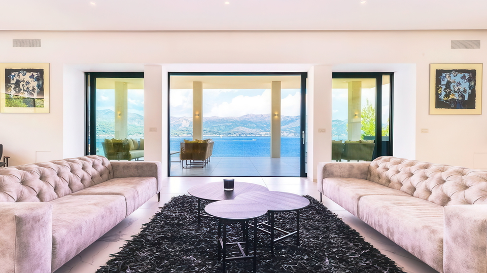 New modern villa first row by the sea near Dubrovnik&excl;