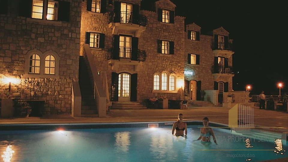 Magnificent 4**** spa hotel in the center of Bol on the island of Brač!