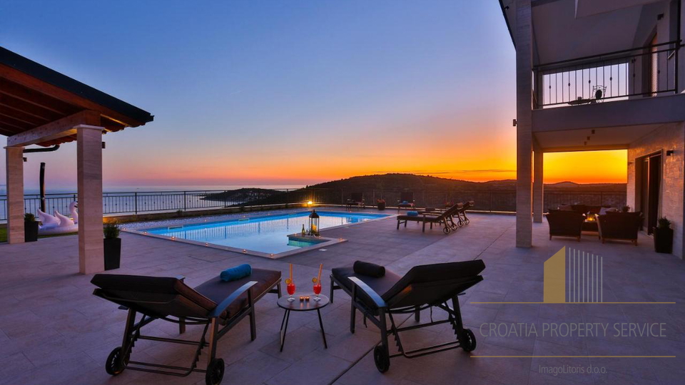 Luxusvilla mit herrlichem Panoramablick auf das Meer in Sevid!