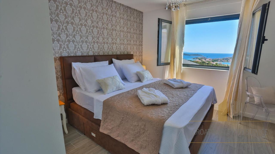Luxusvilla mit herrlichem Panoramablick auf das Meer in Sevid!