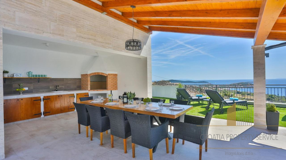 Luxusvilla mit herrlichem Panoramablick auf das Meer in Sevid!