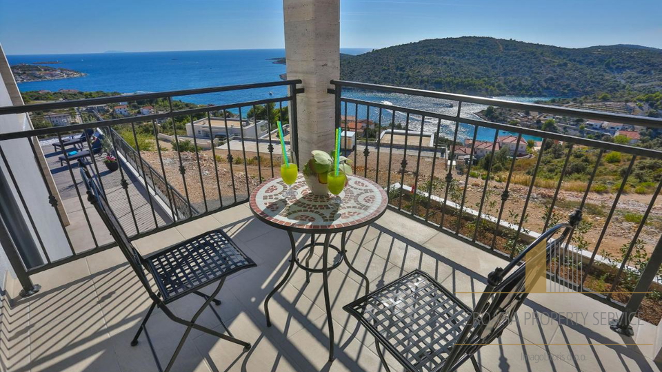 Luxusvilla mit herrlichem Panoramablick auf das Meer in Sevid!