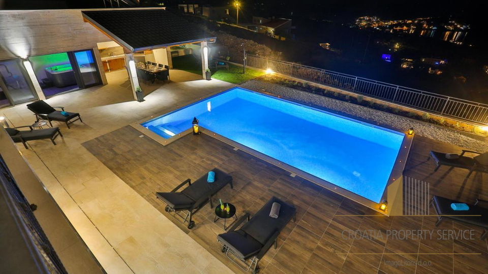 Luxusvilla mit herrlichem Panoramablick auf das Meer in Sevid!