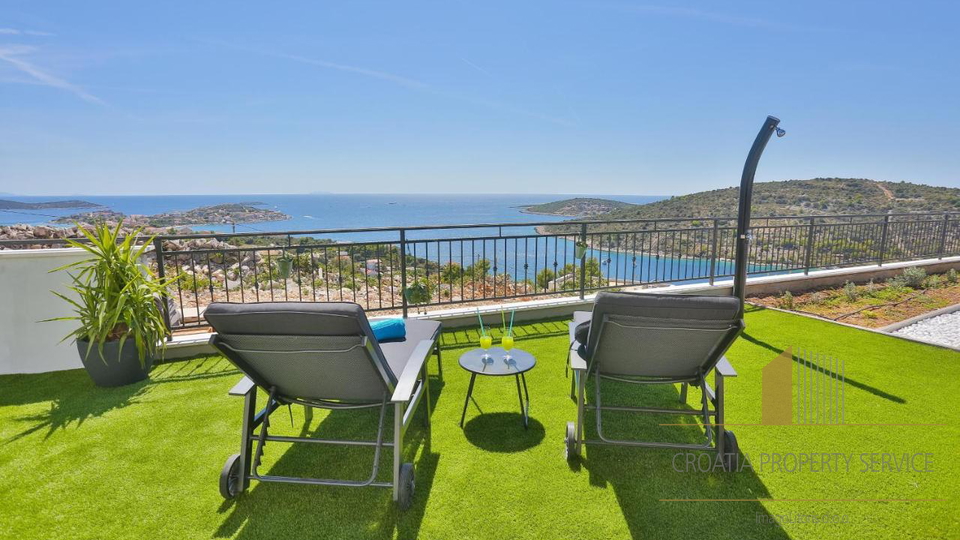 Luxusvilla mit herrlichem Panoramablick auf das Meer in Sevid!