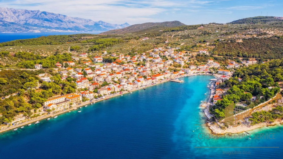 Baugrundstück mit Meerblick auf der Insel Brač!