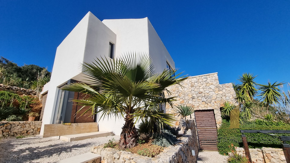 Una villa moderna con piscina e una fantastica vista sul mare - l'isola di Vis!