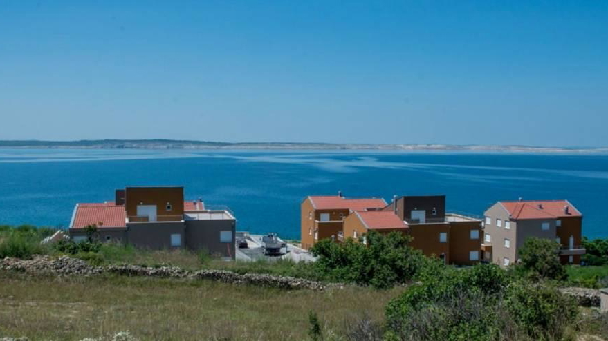 &Dcy;&vcy;&ucy;&khcy;&ecy;&tcy;&acy;&zhcy;&ncy;&acy;&yacy; &kcy;&vcy;&acy;&rcy;&tcy;&icy;&rcy;&acy; &vcy; 80 &mcy;&iecy;&tcy;&rcy;&acy;&khcy; &ocy;&tcy; &pcy;&rcy;&iecy;&kcy;&rcy;&acy;&scy;&ncy;&ocy;&gcy;&ocy; &pcy;&lcy;&yacy;&zhcy;&acy; &vcy; &ocy;&kcy;&rcy;&iecy;&scy;&tcy;&ncy;&ocy;&scy;&tcy;&yacy;&khcy; &Zcy;&acy;&dcy;&acy;&rcy;&acy;&comma; &pcy;&rcy;&ocy;&dcy;&acy;&iocy;&tcy;&scy;&yacy;&excl;