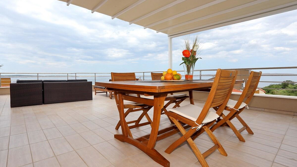 &Dcy;&vcy;&ucy;&khcy;&ecy;&tcy;&acy;&zhcy;&ncy;&acy;&yacy; &kcy;&vcy;&acy;&rcy;&tcy;&icy;&rcy;&acy; &vcy; 80 &mcy;&iecy;&tcy;&rcy;&acy;&khcy; &ocy;&tcy; &pcy;&rcy;&iecy;&kcy;&rcy;&acy;&scy;&ncy;&ocy;&gcy;&ocy; &pcy;&lcy;&yacy;&zhcy;&acy; &vcy; &ocy;&kcy;&rcy;&iecy;&scy;&tcy;&ncy;&ocy;&scy;&tcy;&yacy;&khcy; &Zcy;&acy;&dcy;&acy;&rcy;&acy;&comma; &pcy;&rcy;&ocy;&dcy;&acy;&iocy;&tcy;&scy;&yacy;&excl;