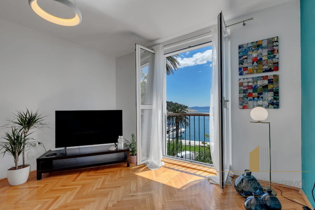 Beautiful one-bedroom apartment on the Riva - Makarska!