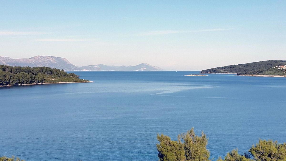 Beautiful villa first row to the sea on the island of Kor&ccaron;ula&comma; for sale&excl;