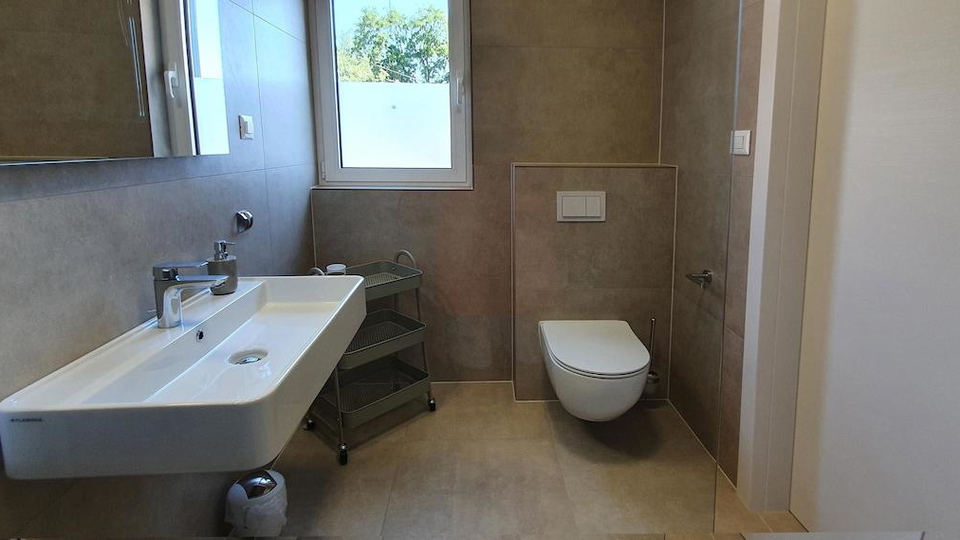 Beautiful villa first row to the sea on the island of Kor&ccaron;ula&comma; for sale&excl;