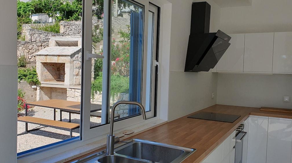 Beautiful villa first row to the sea on the island of Kor&ccaron;ula&comma; for sale&excl;