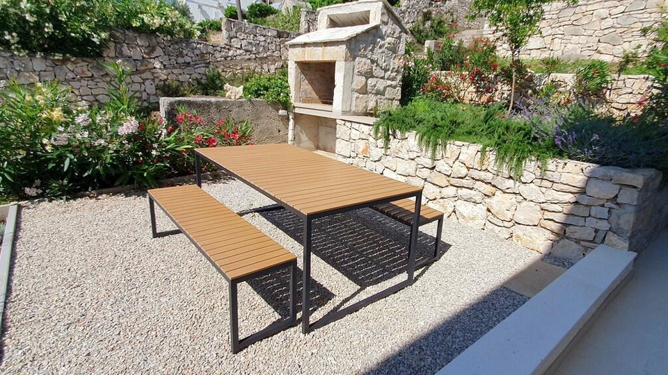 Beautiful villa first row to the sea on the island of Kor&ccaron;ula&comma; for sale&excl;