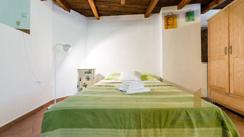 Bellissima casa con vista panoramica sul mare sull'isola di Brač!