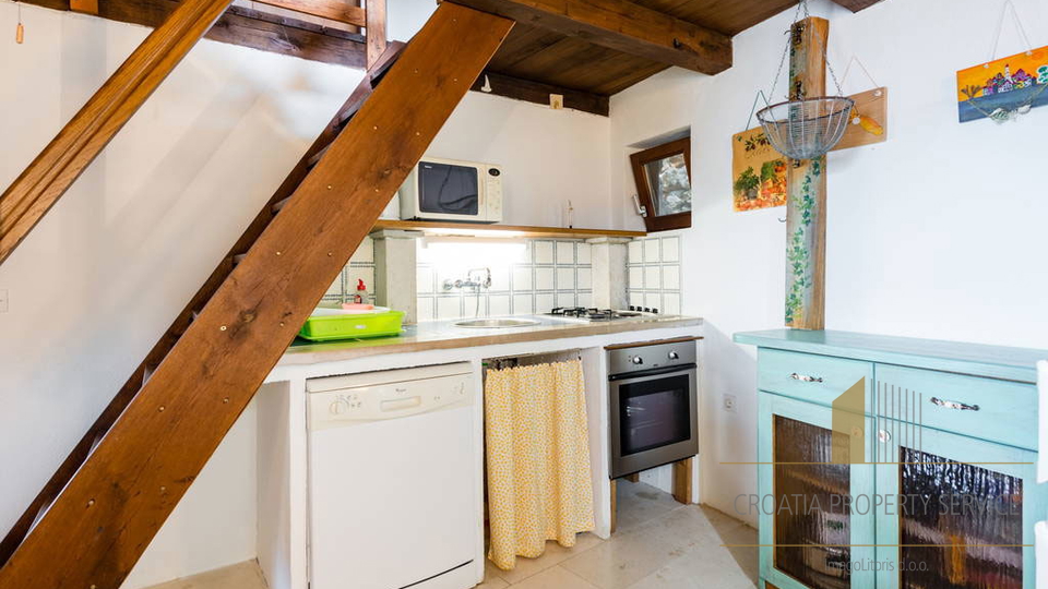 Bellissima casa con vista panoramica sul mare sull'isola di Brač!
