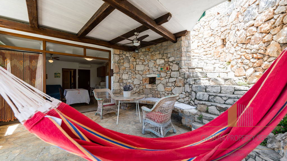 Bellissima casa con vista panoramica sul mare sull'isola di Brač!