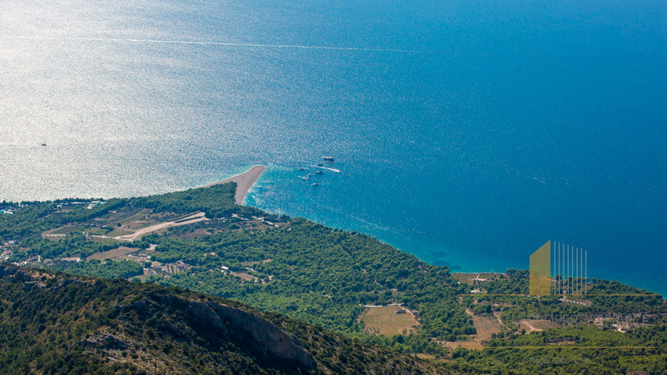 Bellissima casa con vista panoramica sul mare sull'isola di Brač!