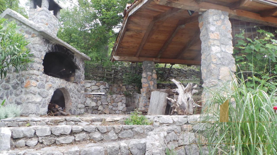 Očarljiva apartmajska hiša v prvi vrsti ob morju v bližini Senja!