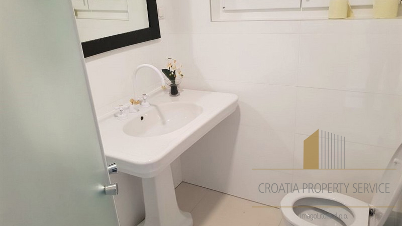 Prekrasna kuća s otvorenim pogledom na more - Brela!