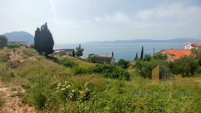 Građevinsko zemljište uz plažu - Makarska Rivijera!