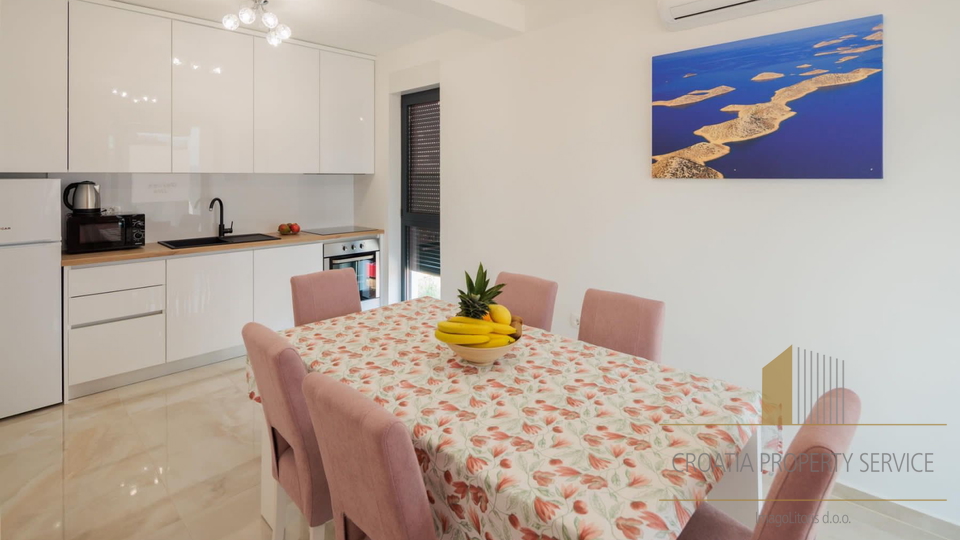 Neue moderne Apartmentvilla mit Meerblick - Sv. Filip Jakov!