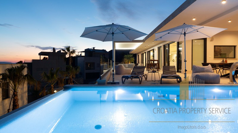 Nuova villa di lusso con piscina e splendida vista sul mare - Makarska!