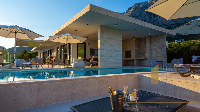 Nuova villa di lusso con piscina e splendida vista sul mare - Makarska!