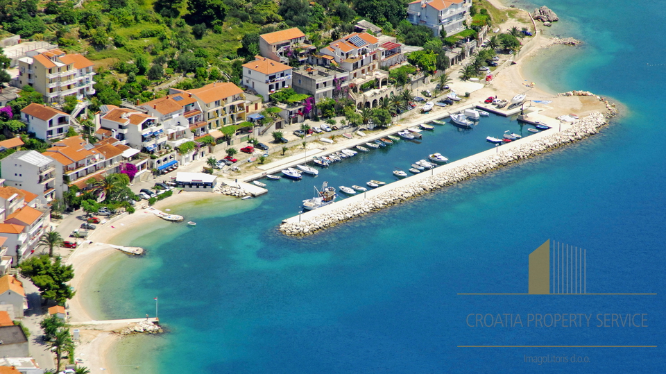 Attraente terreno edificabile a 50 m dalla spiaggia - Makarska riviera!